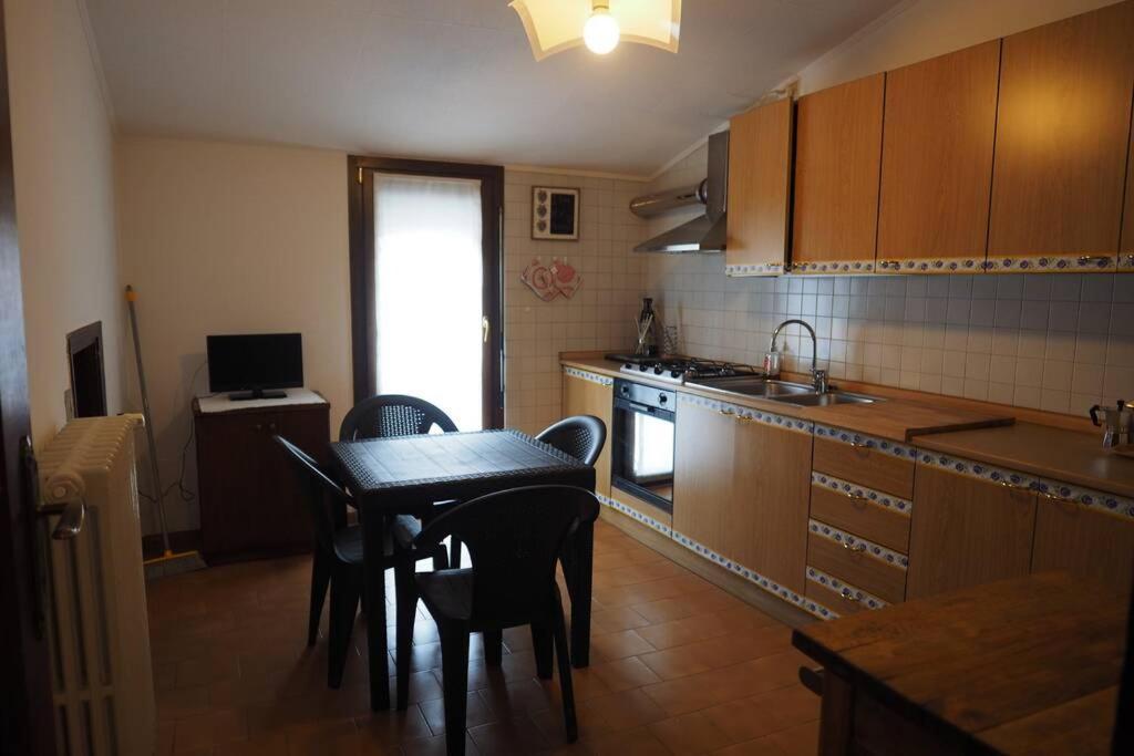 Apartmán La Casa Degli Ospiti Morbegno Exteriér fotografie